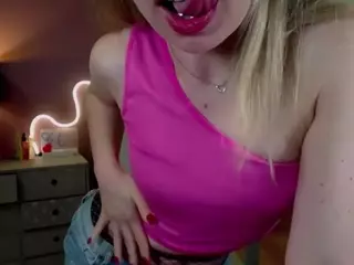 MiaxLust's Live Sex Cam Show