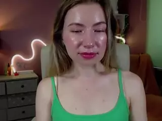 MiaxLust's Live Sex Cam Show