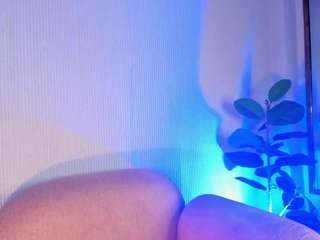 sky-rose Webcam Model Profile