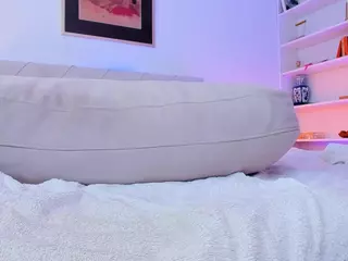 AlyssiaWonder's Live Sex Cam Show