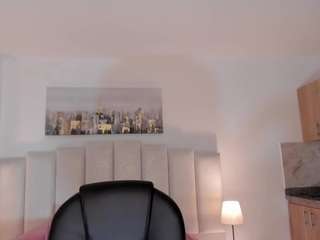 amelie-jhons Live Webcam on CamSoda