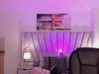  amelie-jhons chat room