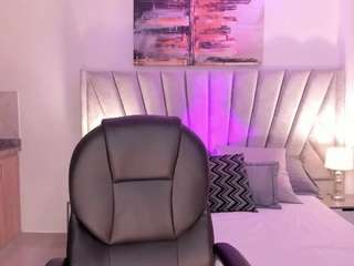  amelie-jhons chat room
