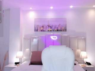 amelie-jhons Live Webcam on CamSoda