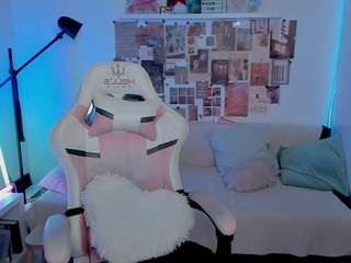 miagingerrose Live Webcam on CamSoda