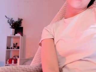 mollyhugs live cam profile