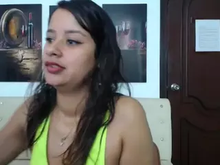 PocahontasBigass's Live Sex Cam Show