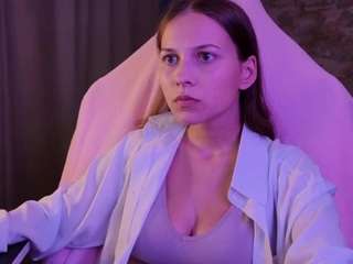  small-emma0 chat room