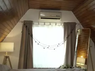 AkaneiroDemon's Live Sex Cam Show
