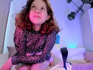 Viktoria-Ingram's Live Sex Cam Show