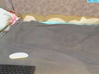 avrilhyn's CamSoda show and profile