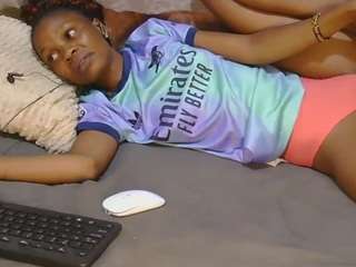avrilhyn live webcam show