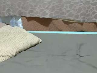 avrilhyn live cam preview