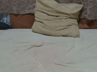 avrilhyn live cam preview