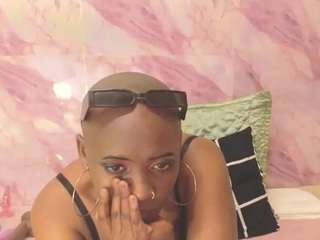 EbonyOlive69