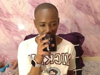 EbonyOlive69