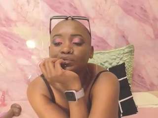EbonyOlive69
