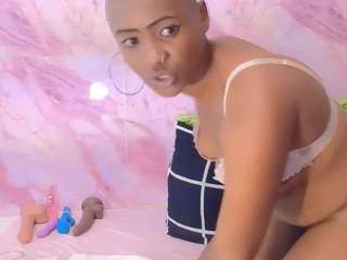 EbonyOlive69