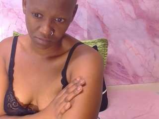 EbonyOlive69