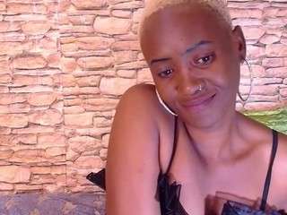 EbonyOlive69