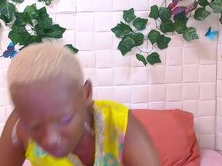 EbonyOlive69