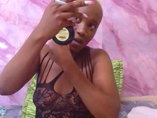 EbonyOlive69