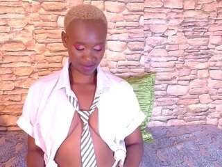 EbonyOlive69