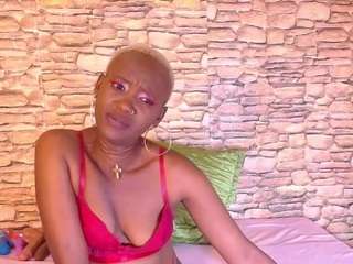 EbonyOlive69