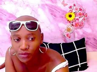 ebonyolive69 Live Webcam on CamSoda