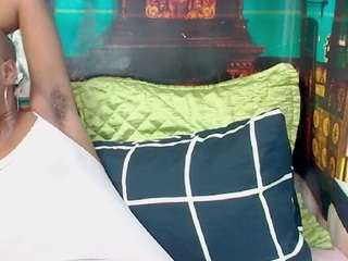 Ebonyolive69's cam show statistics and live stream