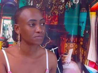 EbonyOlive69