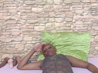 EbonyOlive69 live cam preview