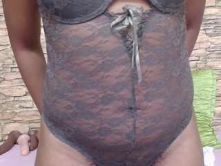 EbonyOlive69 live cam preview
