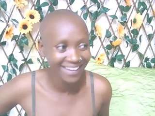 EbonyOlive69 live cam preview