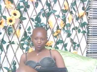 EbonyOlive69