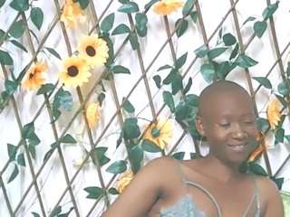 EbonyOlive69