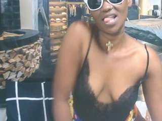 EbonyOlive69