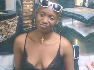 EbonyOlive69