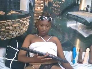 EbonyOlive69