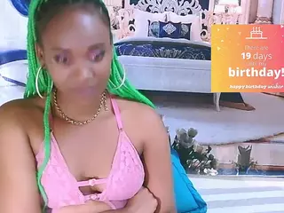 EbonyOlive69's Live Sex Cam Show