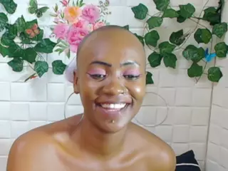 EbonyOlive69's Live Sex Cam Show