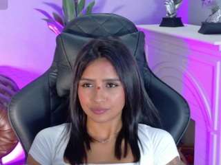 emiilieevaans Sex Cam Show