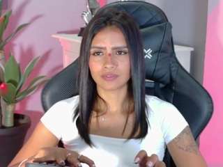 emiilieevaans Sex Cam Show