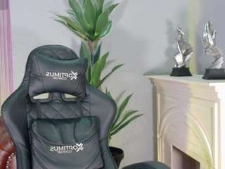 emiilieevaans live webcam show