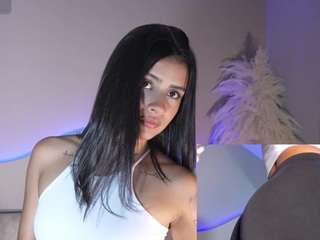 emiilieevaans live webcam show