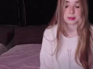 EvaPeachh's Live Sex Cam Show