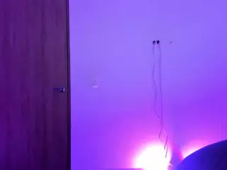 HollyKitten's Live Sex Cam Show