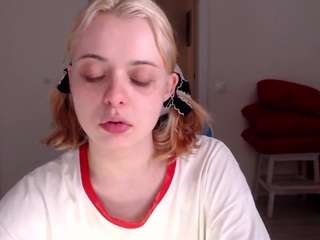 katiemelone Live Webcam on CamSoda