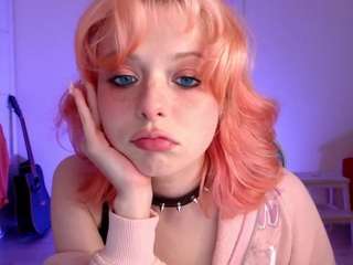 katiemelone Live Webcam on CamSoda