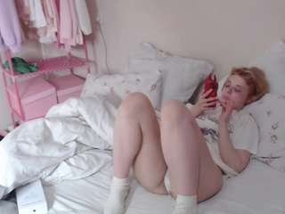 katiemelone's CamSoda show and profile